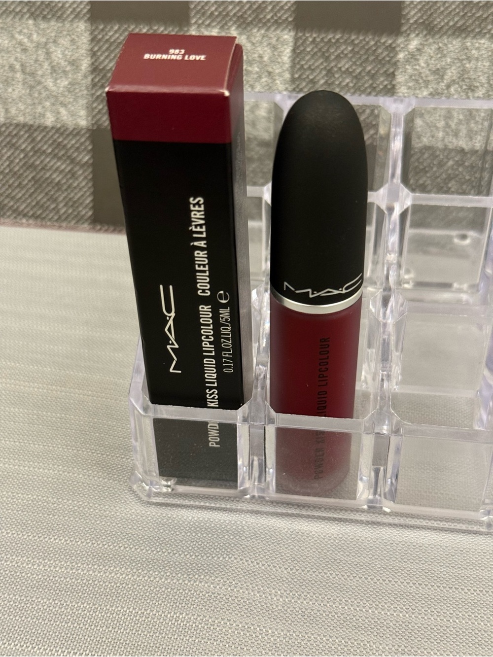MAC Cosmetics Kiss Liquid Lipcolour - Deep Wine Red(Burning Love)